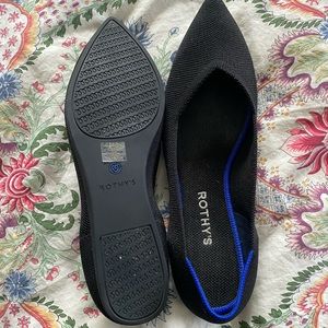 Rothys, point, black size 9.5